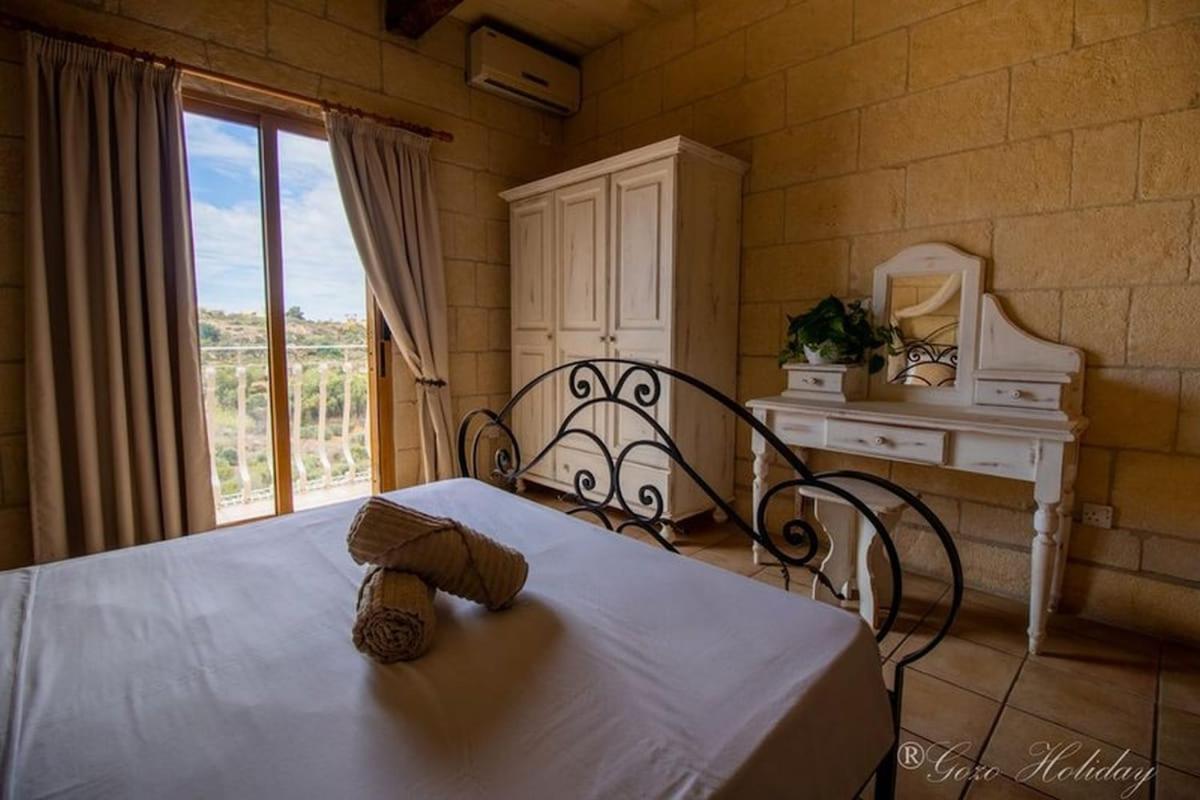 Bed and Breakfast Hibiscus à Xagħra Extérieur photo