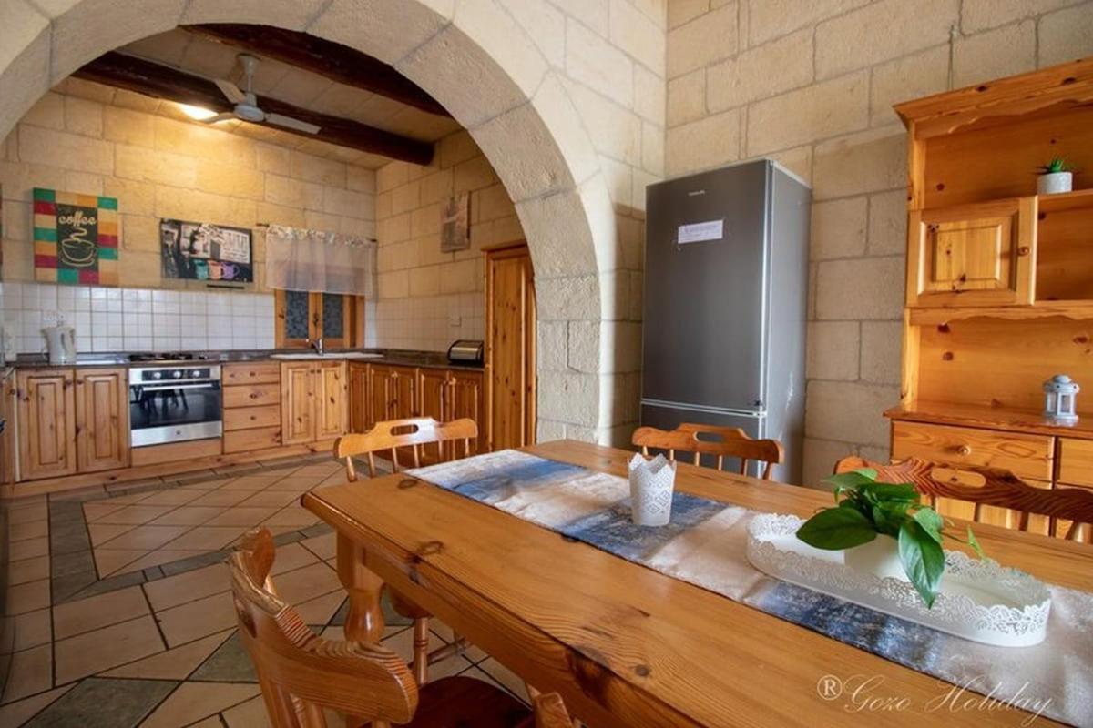 Bed and Breakfast Hibiscus à Xagħra Extérieur photo